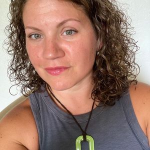 Meet your Posher, Angela